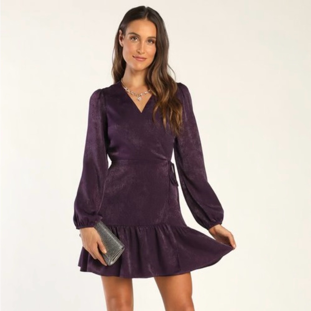 Lulus - Satin Long Sleeve Wrap Dress, XS